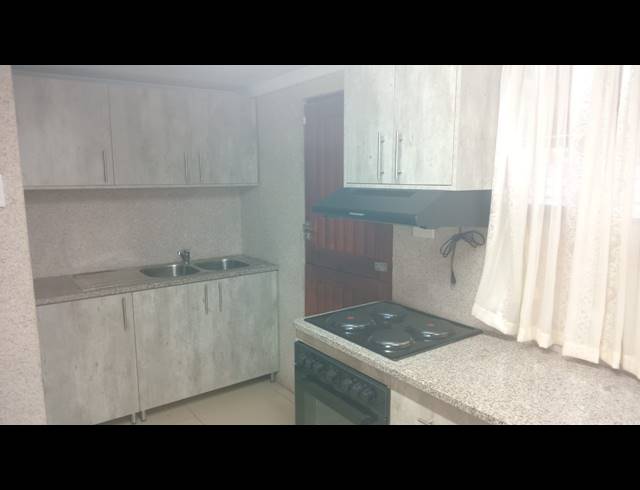 3 BEDROOM HOUSE FOR SALE IN FERNWOOD